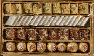4-Line Box B1b special assorted sweets gifting
